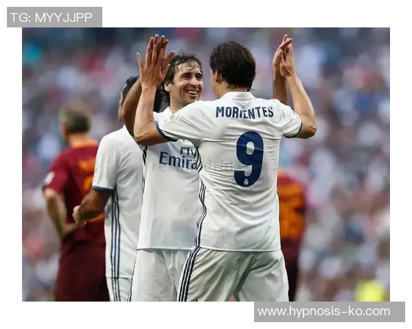 劳尔与莫伦特斯携手并肩共创皇马锋线辉煌传奇