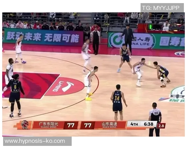 中超赛场徐新精彩远射助力球队逆转胜利引发球迷热议 中超赛场徐新精彩远射助力球队逆转胜利引发球迷热议